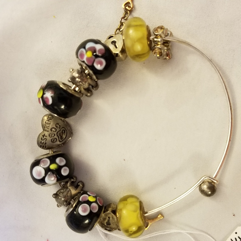 Handmade Bangle Swarovski Cat Heart Key 7"